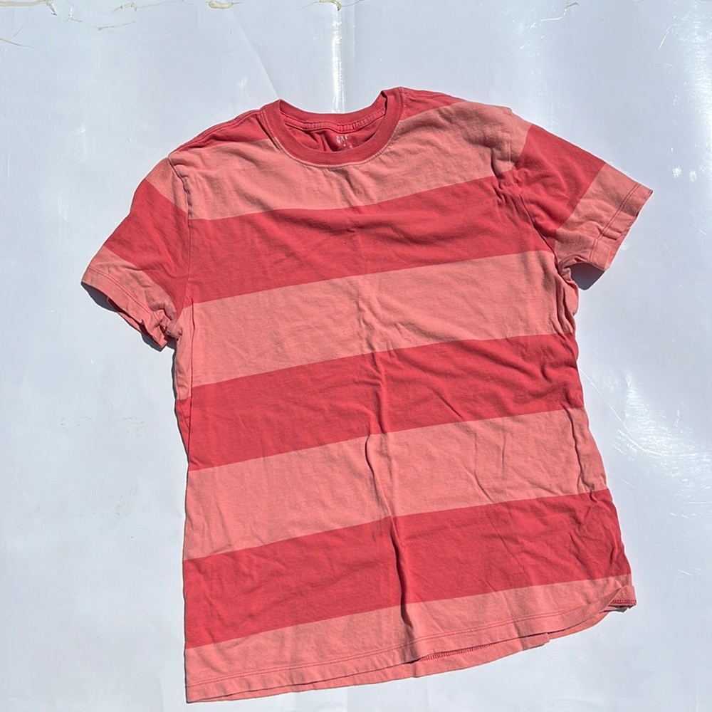 Men’s Gap striped t shirt